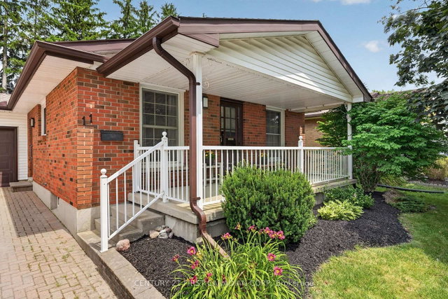 11 Cornell Crescent