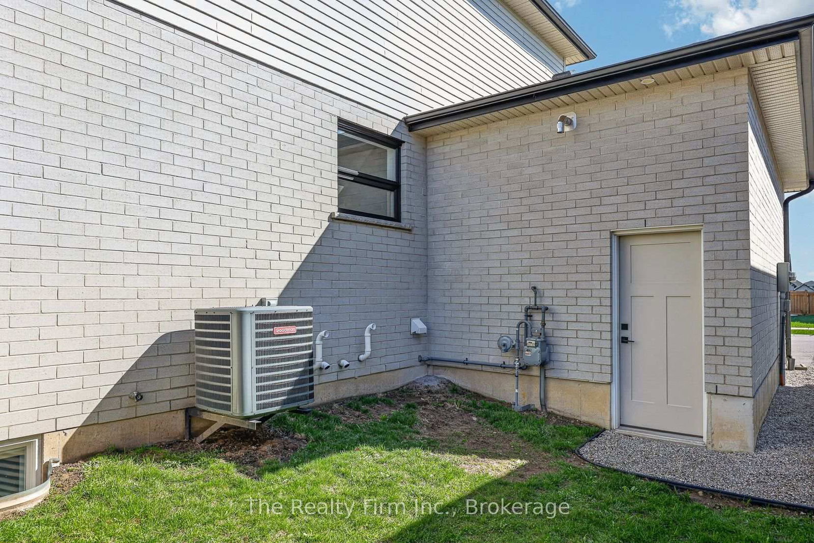 193 Hemlock Street • Woodstock, ON photo 39