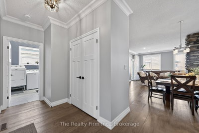193 Hemlock Street • Woodstock, ON photo 5