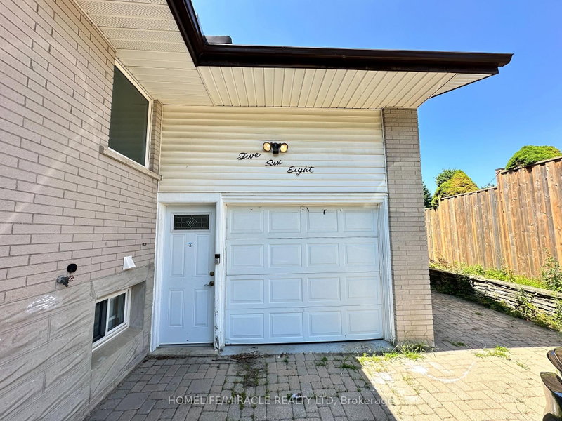 BSMT - 568 Greenbrook Drive