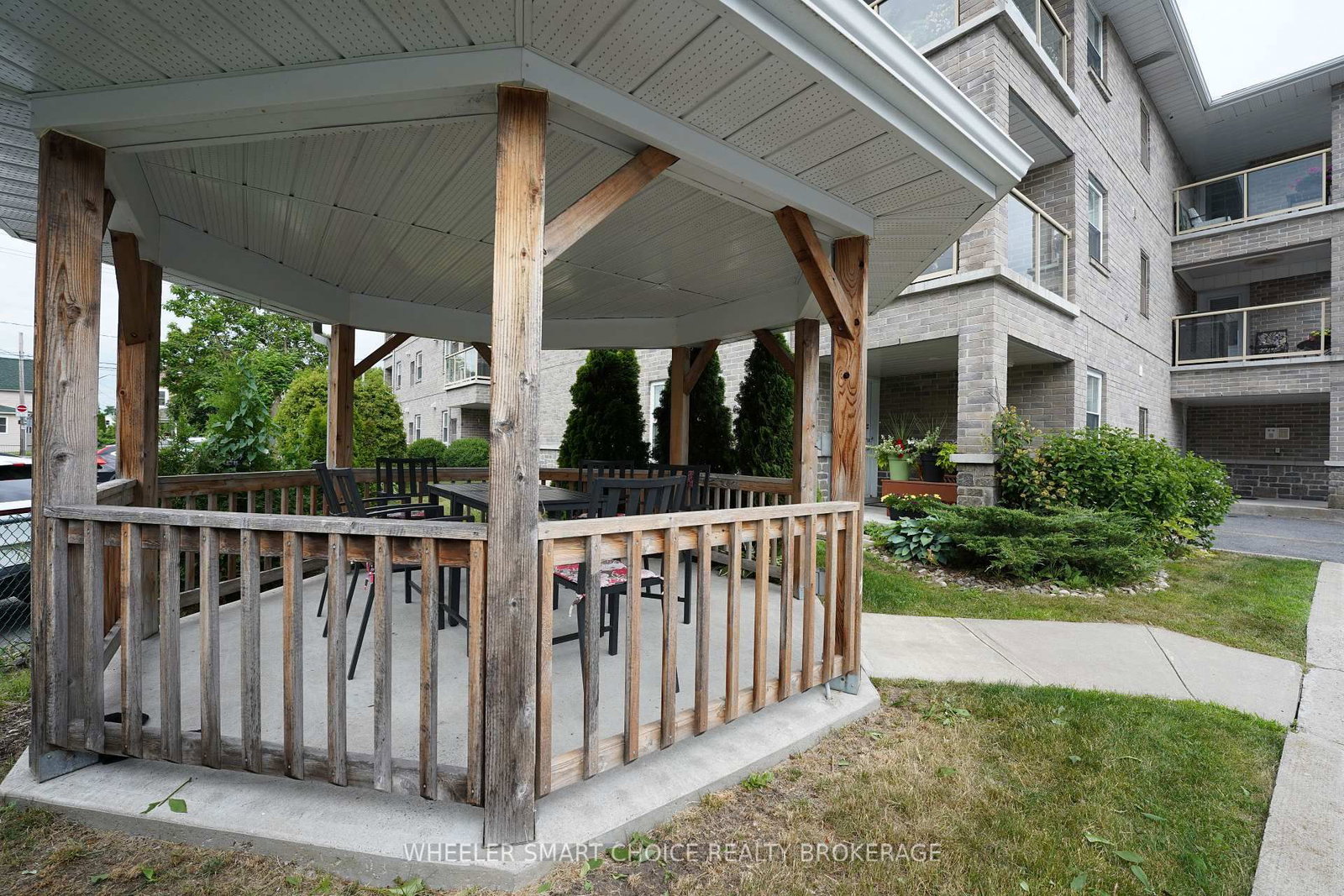 33 Cumberland Street • #102 • Cornwall, ON photo 24