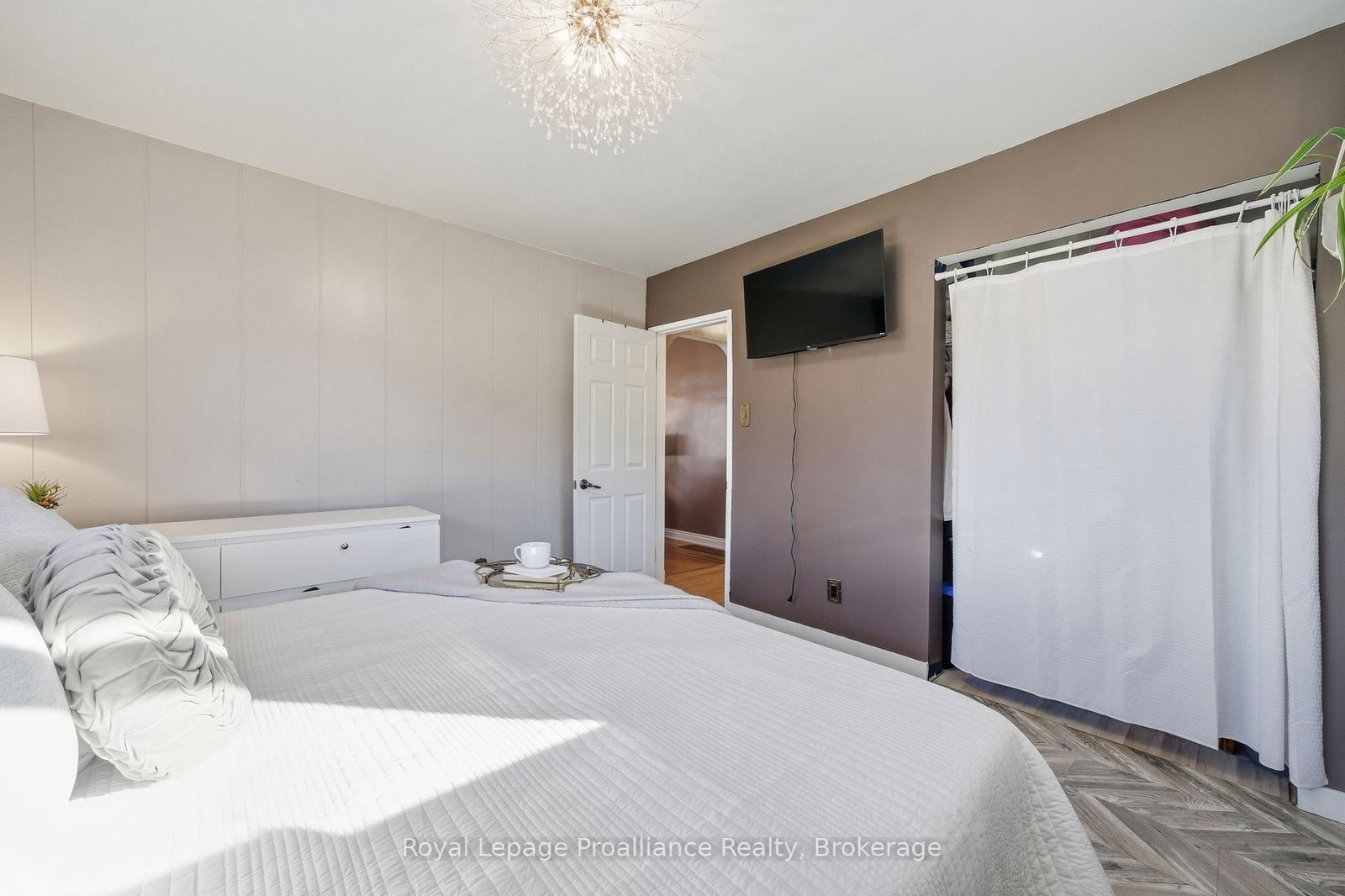 81 Crestview Avenue • Belleville, ON photo 14