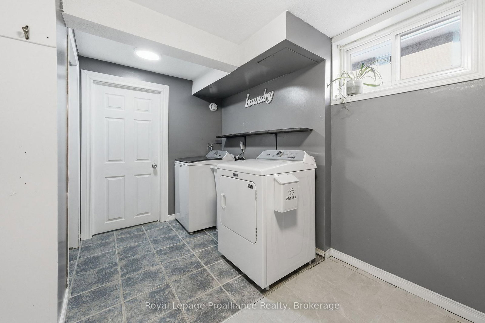 81 Crestview Avenue • Belleville, ON photo 20