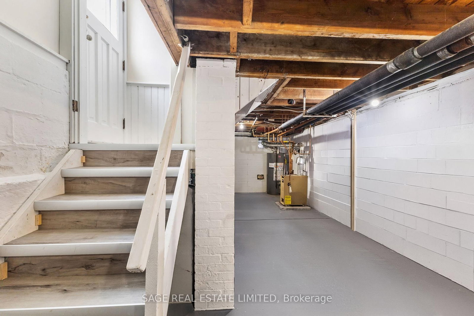 40 Main Street • St. Catharines, ON photo 41