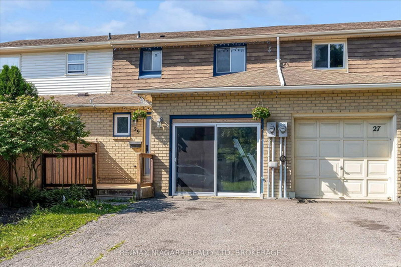 29 ROMY Crescent