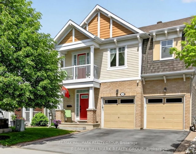 33 SUMMITVIEW Drive
