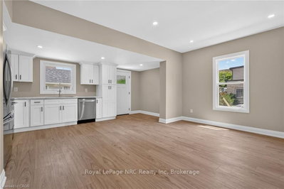 317 Alder Street W — photo 5