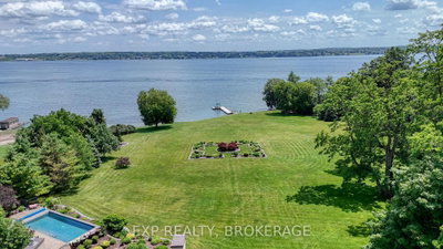 1527 COUNTY 2 Road W • Augusta, ON photo 2
