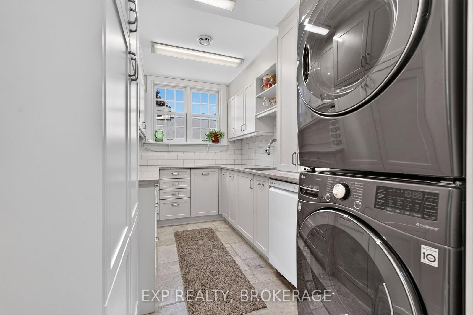 1527 COUNTY 2 Road W • Augusta, ON photo 21