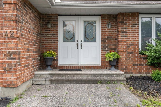 42 Pickwick Drive