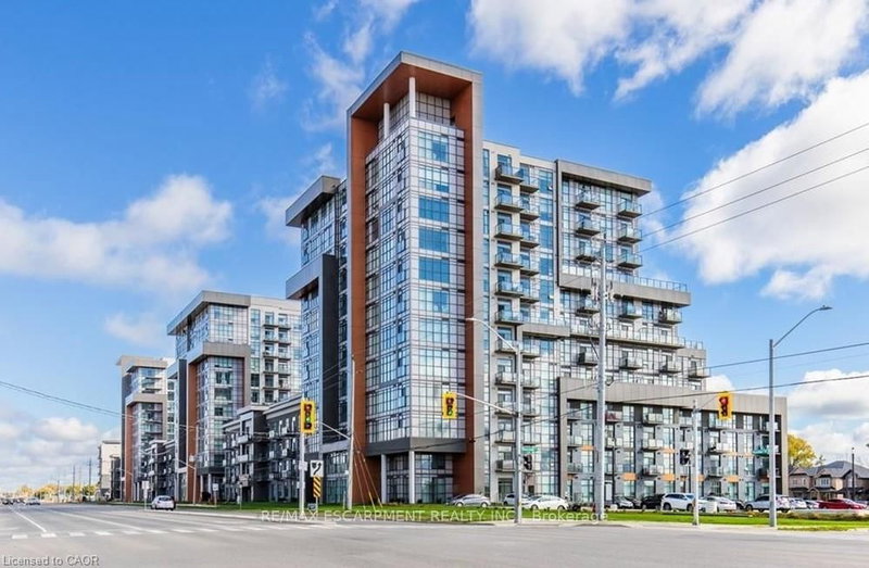 home for lease on 409-450 Dundas Street E