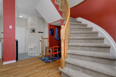 88 Kincardine Drive — photo 6