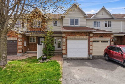 902 Paradise Crescent