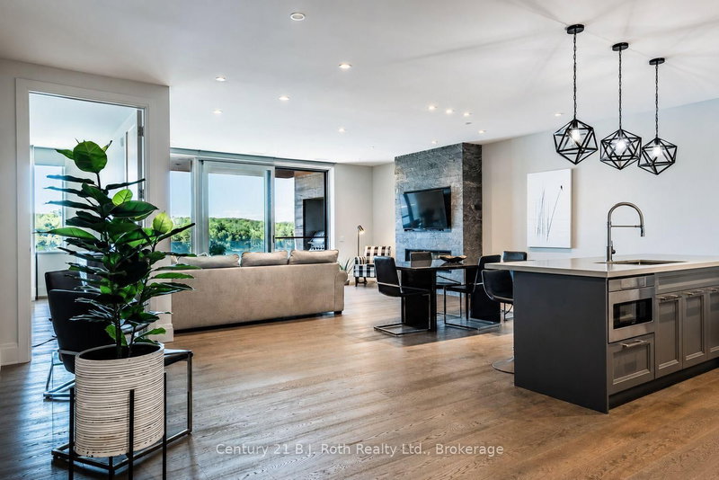 302 - 727 Grandview Drive