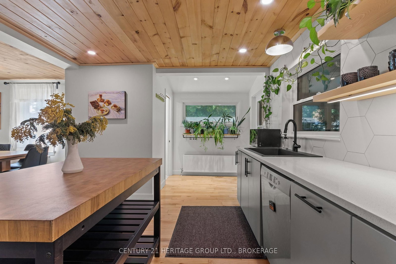 6 St Catherine Street • Kingston, ON photo 12