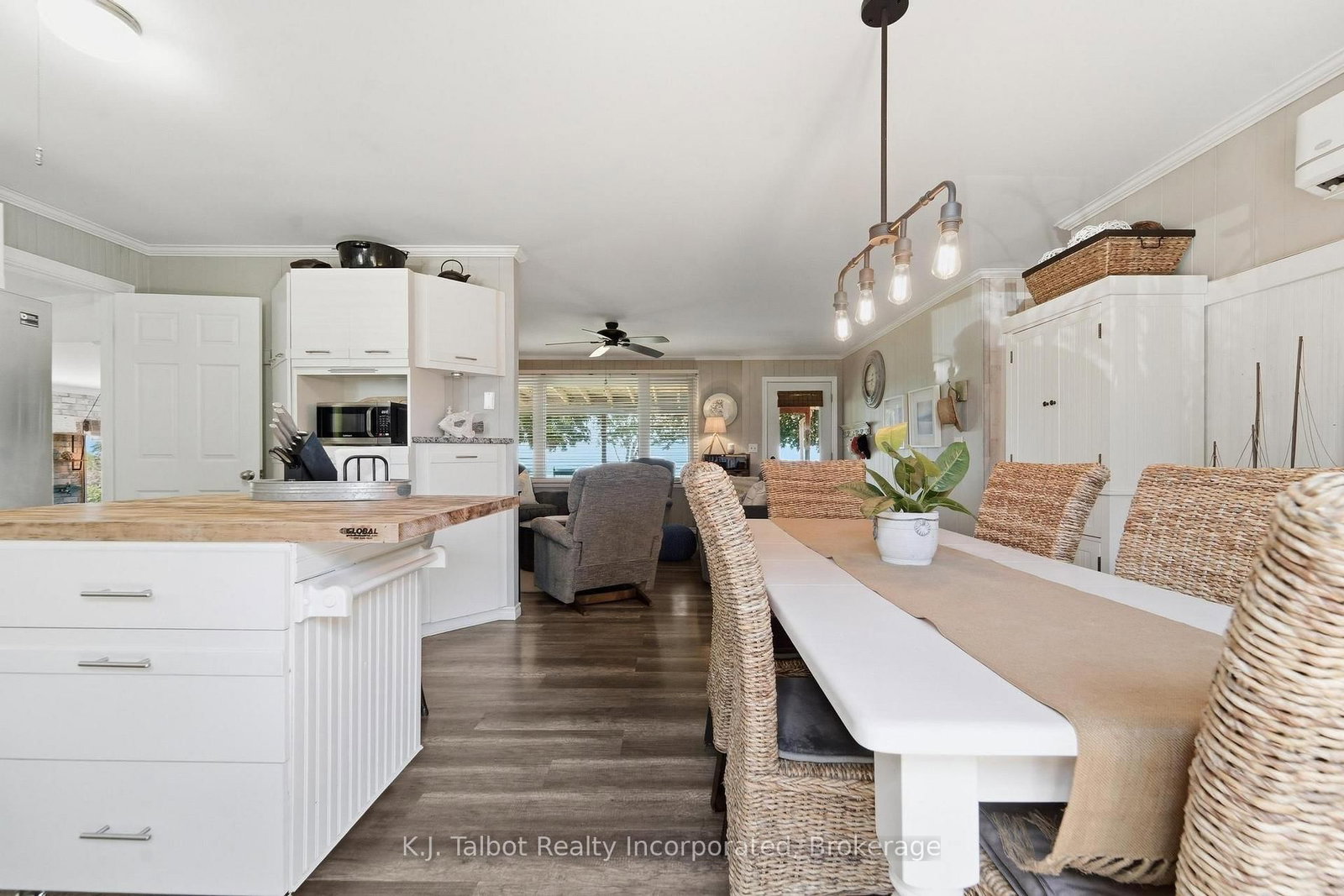 72163 Lakeshore Drive N • Bluewater, ON photo 3
