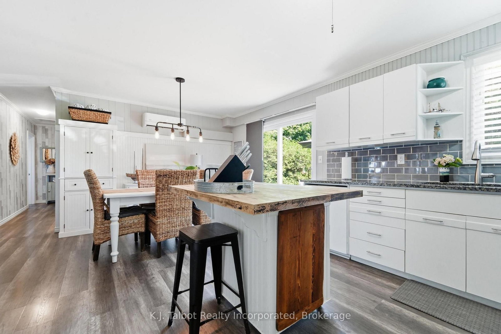 72163 Lakeshore Drive N • Bluewater, ON photo 9