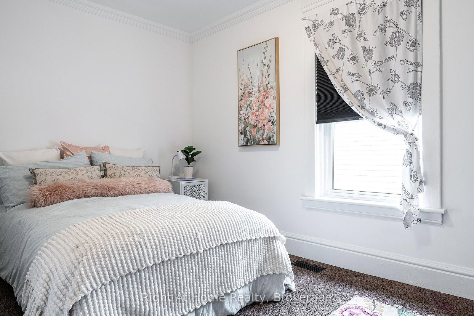 92 Rebecca Street • Stratford, ON photo 21