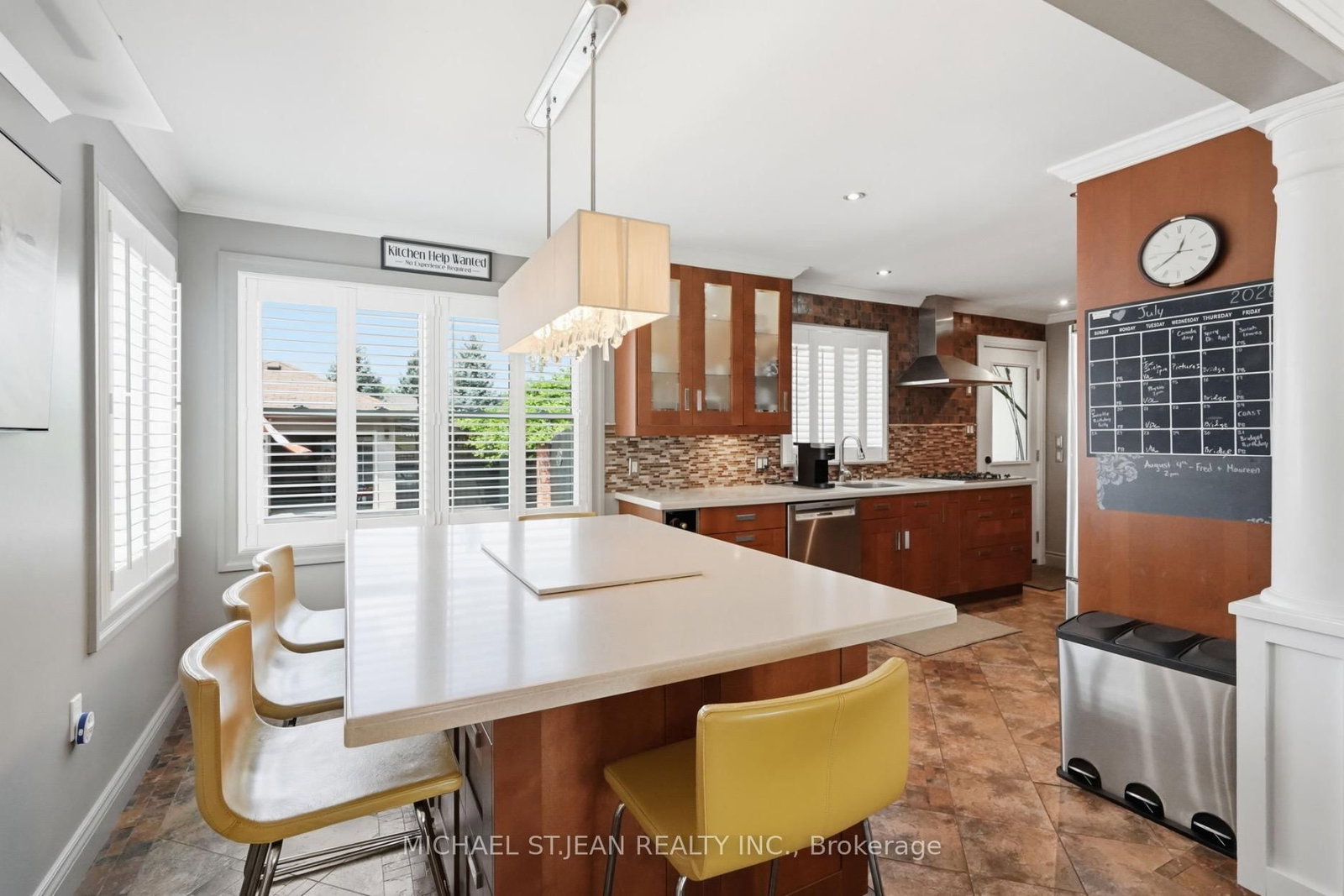 33 Centennial Parkway S • Hamilton, ON photo 9
