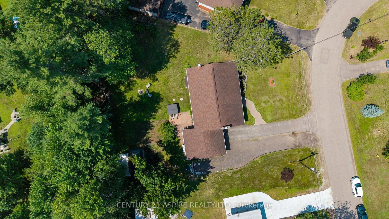 20 Kramer Avenue • Petawawa, ON photo 37