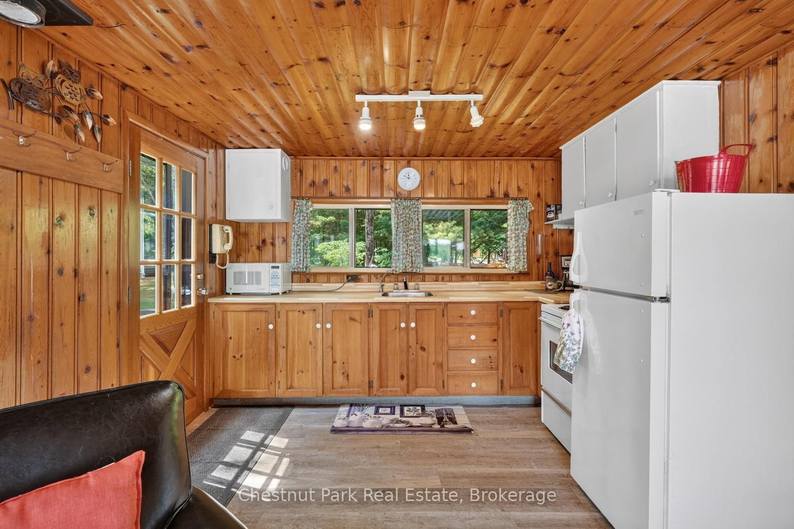 1452 Kushog Lake Road • Algonquin Highlands, ON photo 14