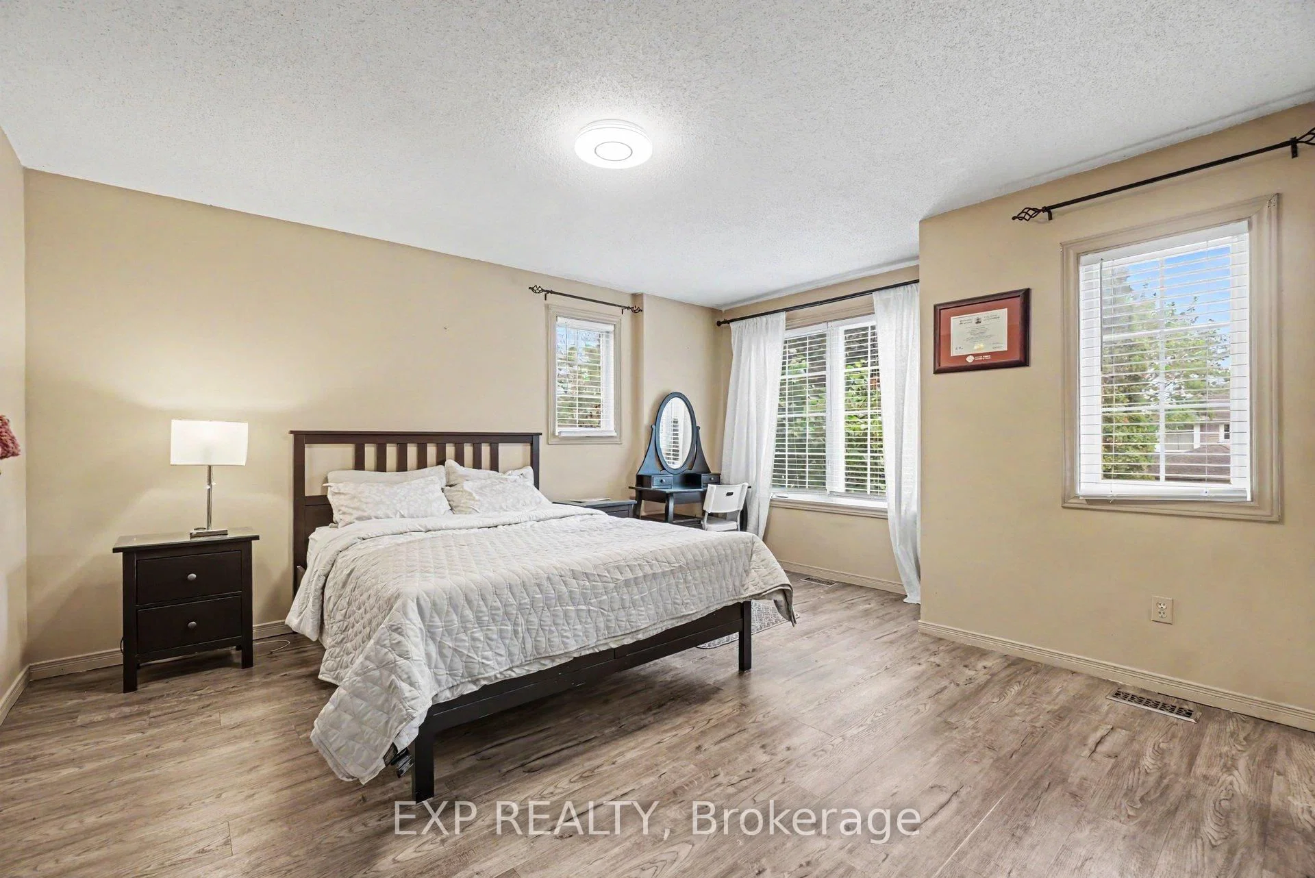 11 Longshire Circle, Ottawa, ON — photo 17
