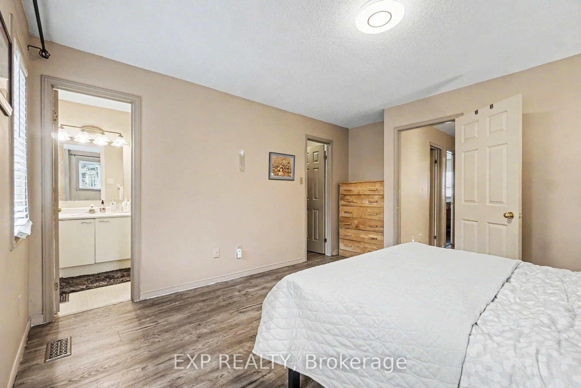 11 Longshire Circle, Ottawa, ON — photo 19