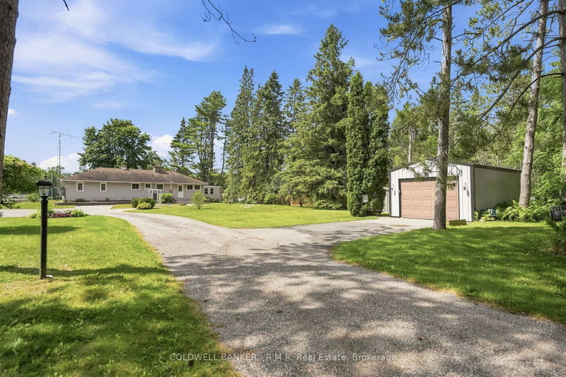 33 Portage Road, Kawartha Lakes