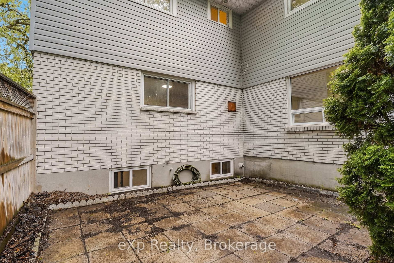 42 Rosewood Avenue • Belleville, ON photo 30