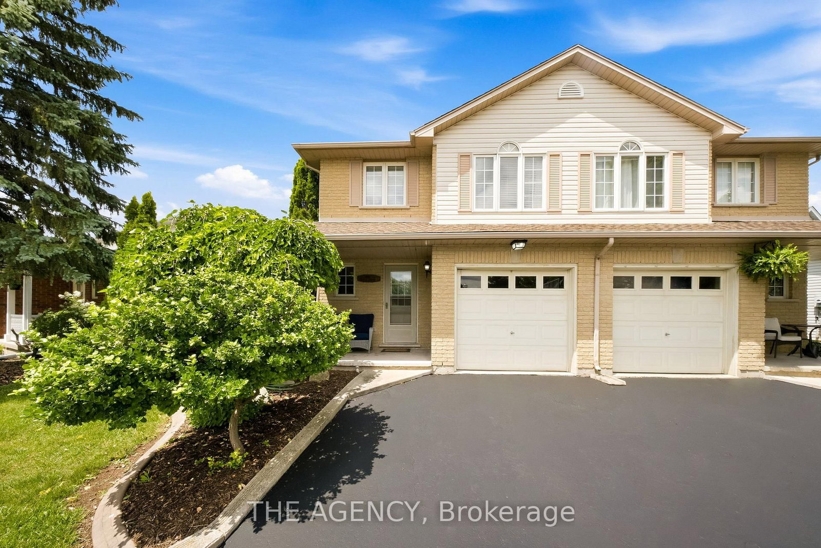 16 Scottacres Boulevard • Haldimand, ON photo 1
