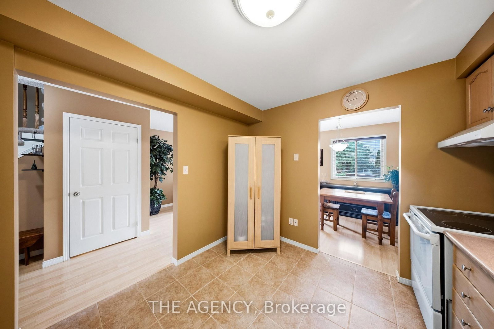 16 Scottacres Boulevard • Haldimand, ON photo 12