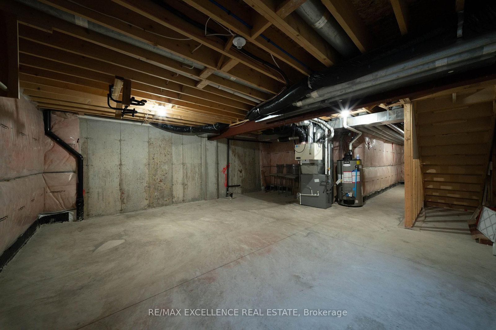 380 Lake Street • #39 • Grimsby, ON photo 17