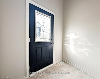 Unit A — 164 WINDSOR Street — photo 3