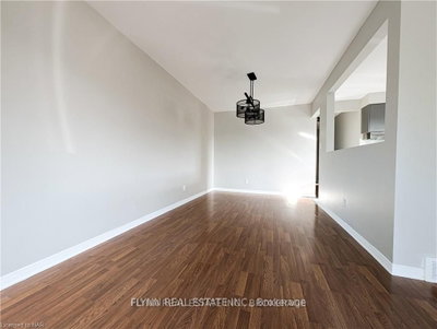 Unit A — 164 WINDSOR Street — photo 6