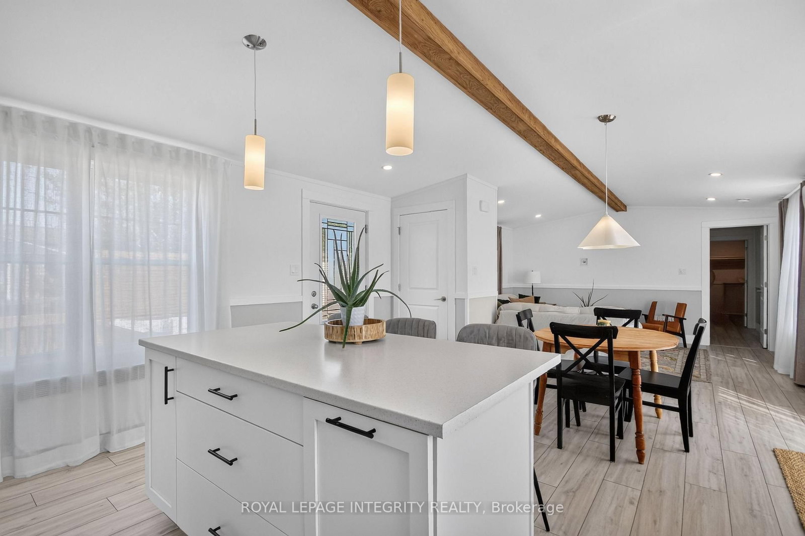 6709 Chris Tierney Private • Ottawa, ON photo 10