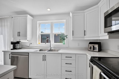 6709 Chris Tierney Private • Ottawa, ON photo 8