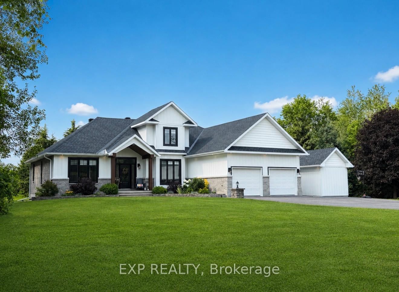 124 Wilbert Cox Drive, Carp, ON