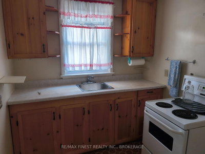 309 College Street • Kingston, ON photo 8