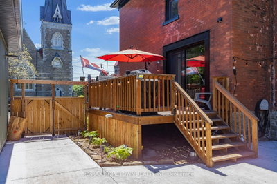 198 James Street W — photo 6