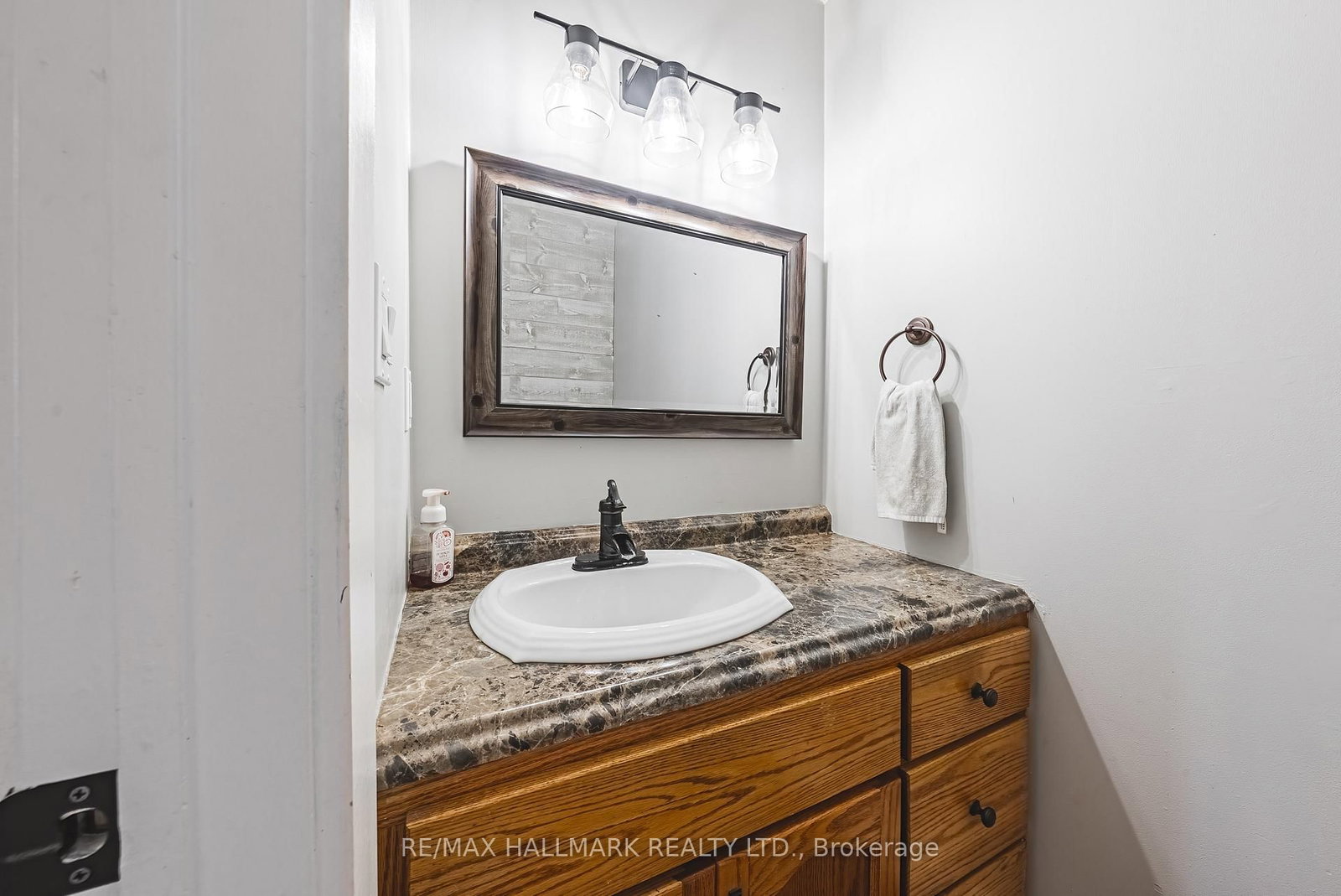 1292 Glancaster Road • Hamilton, ON photo 17