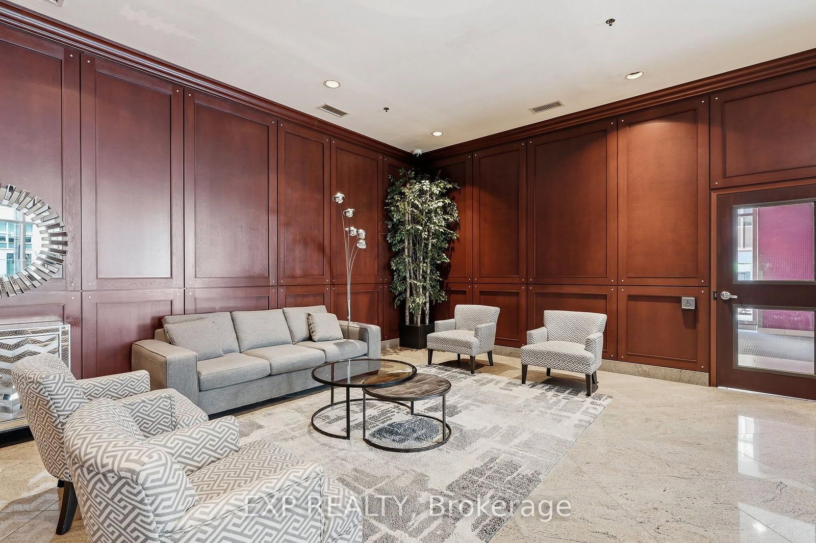 234 Rideau Street • #304 • Ottawa, ON photo 4