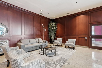 Unit 304 — 234 Rideau Street — photo 4