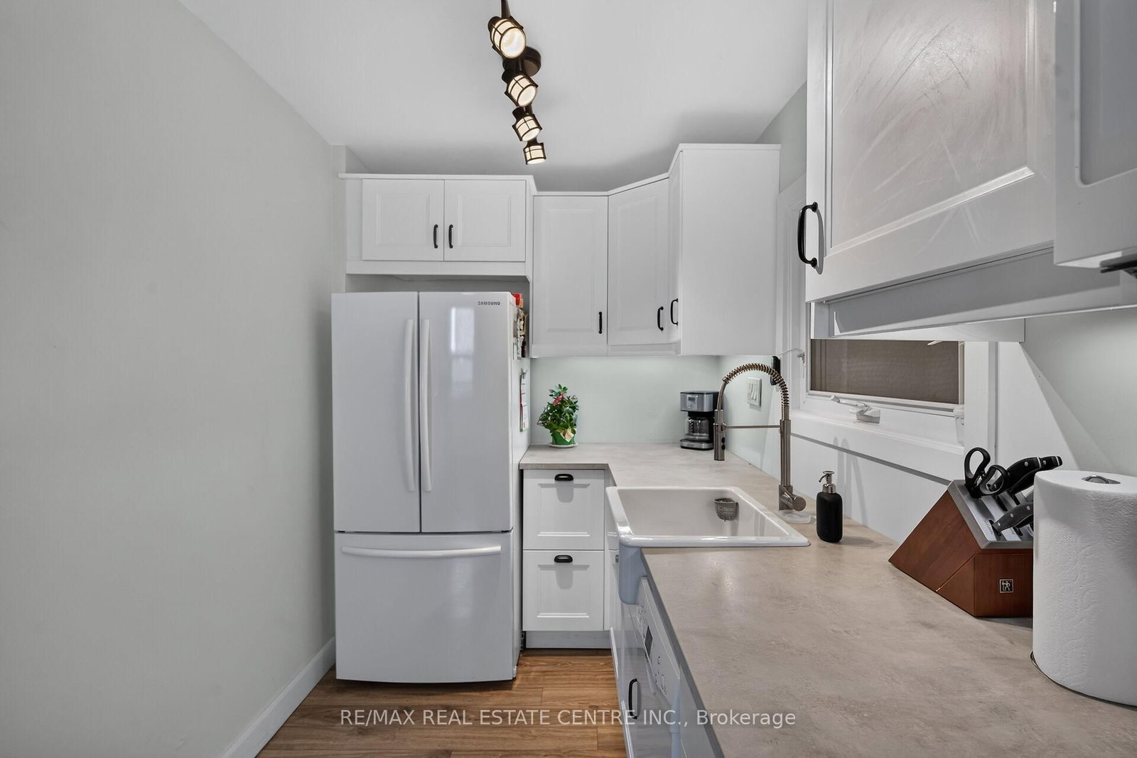 220 Paling Avenue • Hamilton, ON photo 17