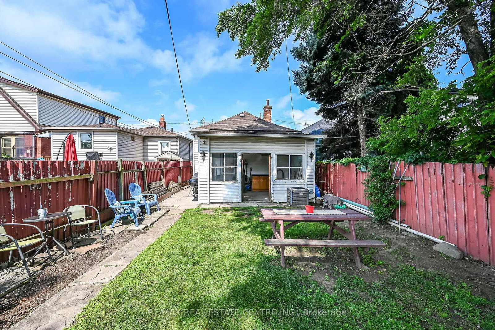 220 Paling Avenue • Hamilton, ON photo 38