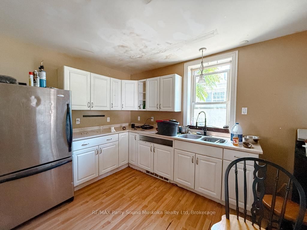 17 Wakefield Street • Parry Sound, ON photo 11