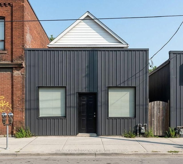 # Main - 759 Barton Street E