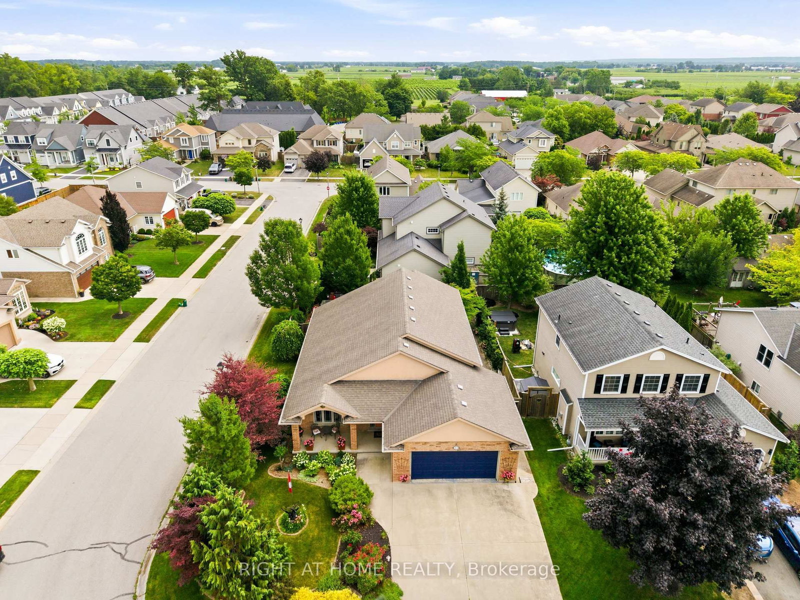 15 Hope Avenue • Niagara-on-the-Lake, ON photo 3
