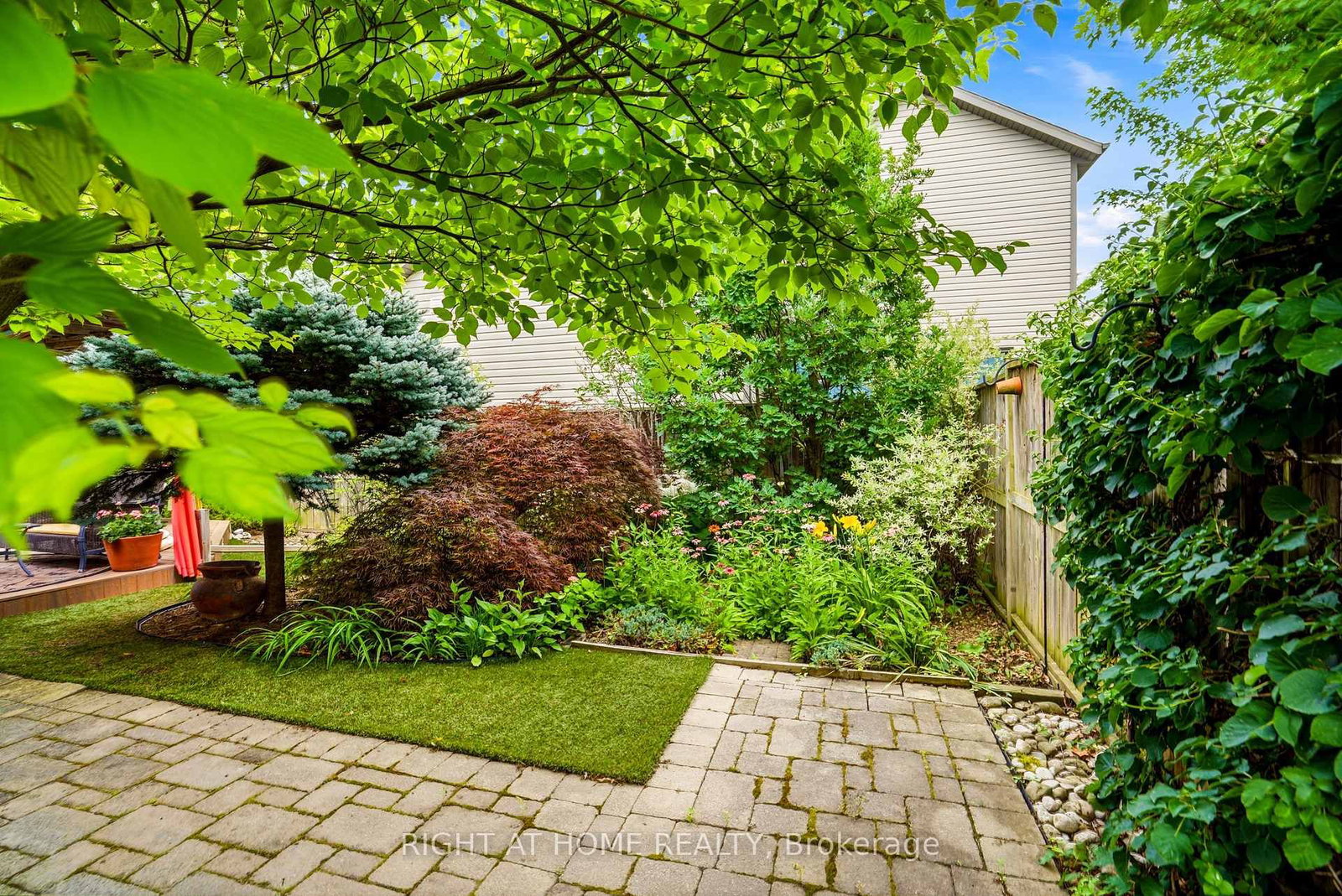 15 Hope Avenue • Niagara-on-the-Lake, ON photo 32