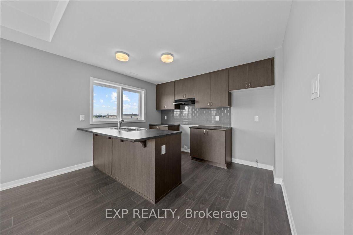 1883 Stittsville Main Street • Stittsville, ON photo 13