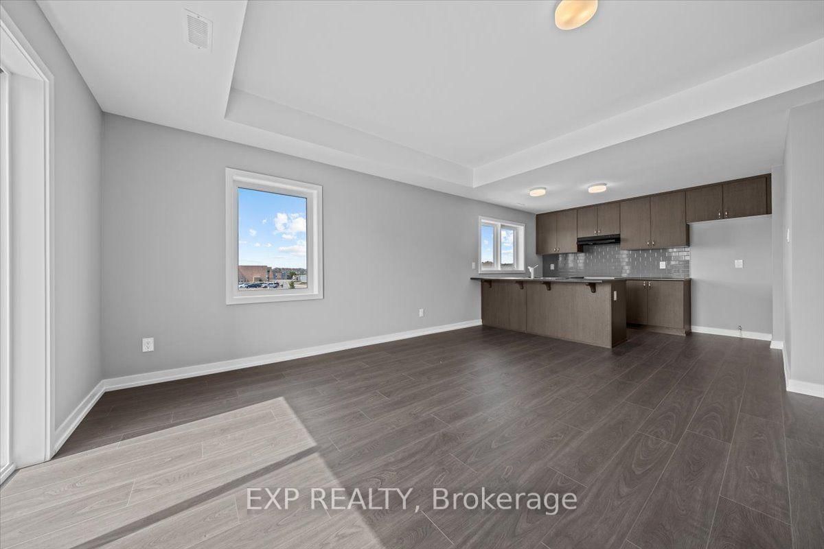1883 Stittsville Main Street • Stittsville, ON photo 9